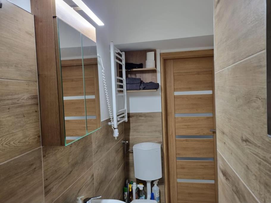 Downtown Studio Apartman Pécs Exteriör bild